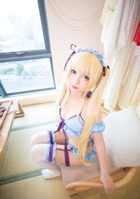 想哭的我戴了猫的面具